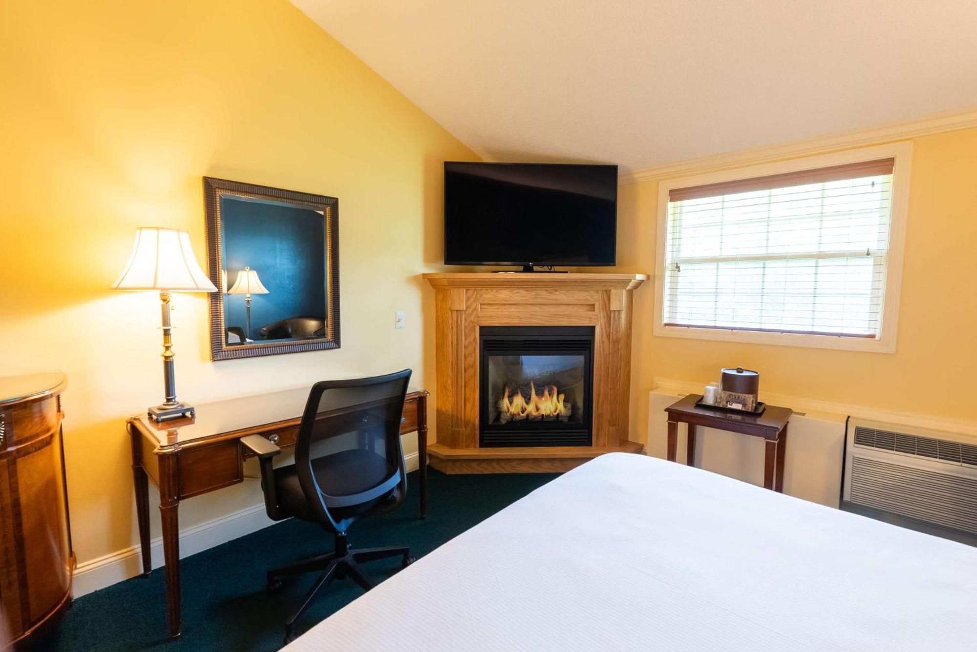 Fireside Inn & Suites Waterville Exteriér fotografie